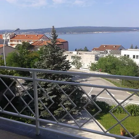 Helen アパート *