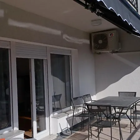 Helen Apartment